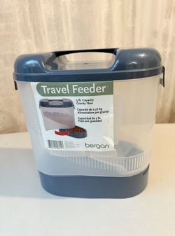 Pet Travel Feeder 5lb Capacity