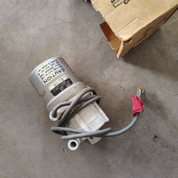 Little Giant Pump
