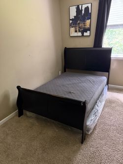 Full black bed set with dresser