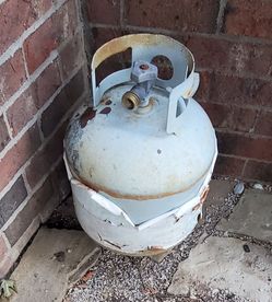 20lb propane tank