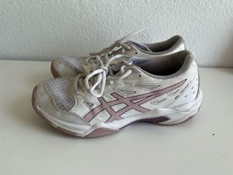 Volleyball shoes