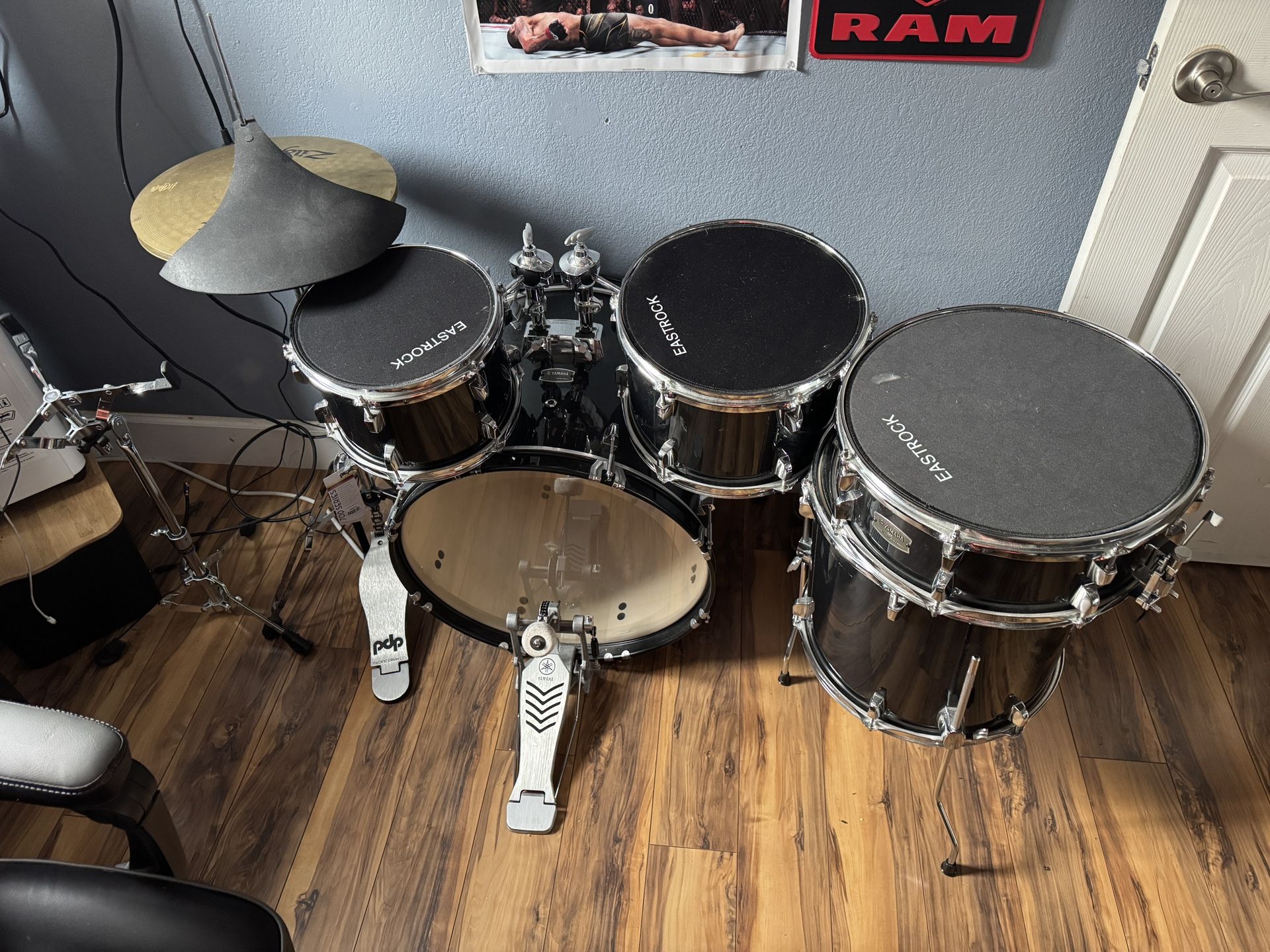 Yamaha Drum Set