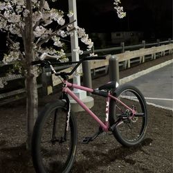 Custom pink bomma