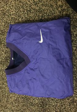 Nike Purple spring Rain pullover Jacket Size Large