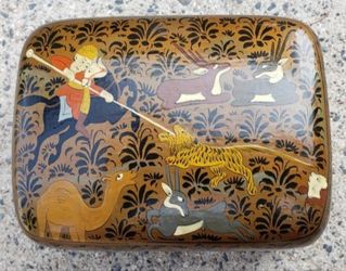 Vintage Lacquer Jewelry Box/Trinket Box Beautiful Ornate  Hand Painted Art Work 4"X 3"X 2" Inches. Very unique piece handmade in Kashmir, India.