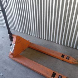Pallet jack 5,000 Lbs