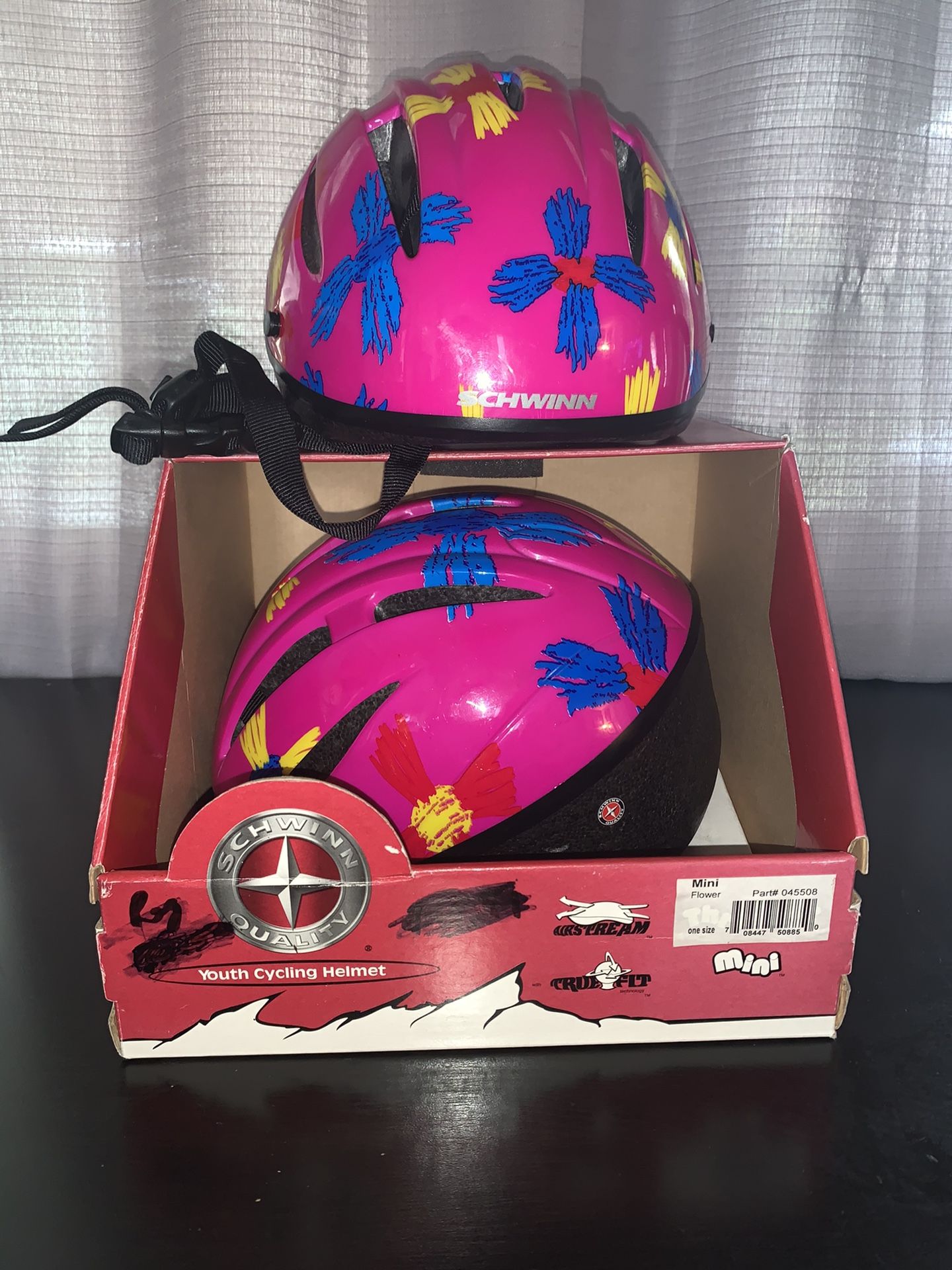 SCHWINN Youth Girls Helmets