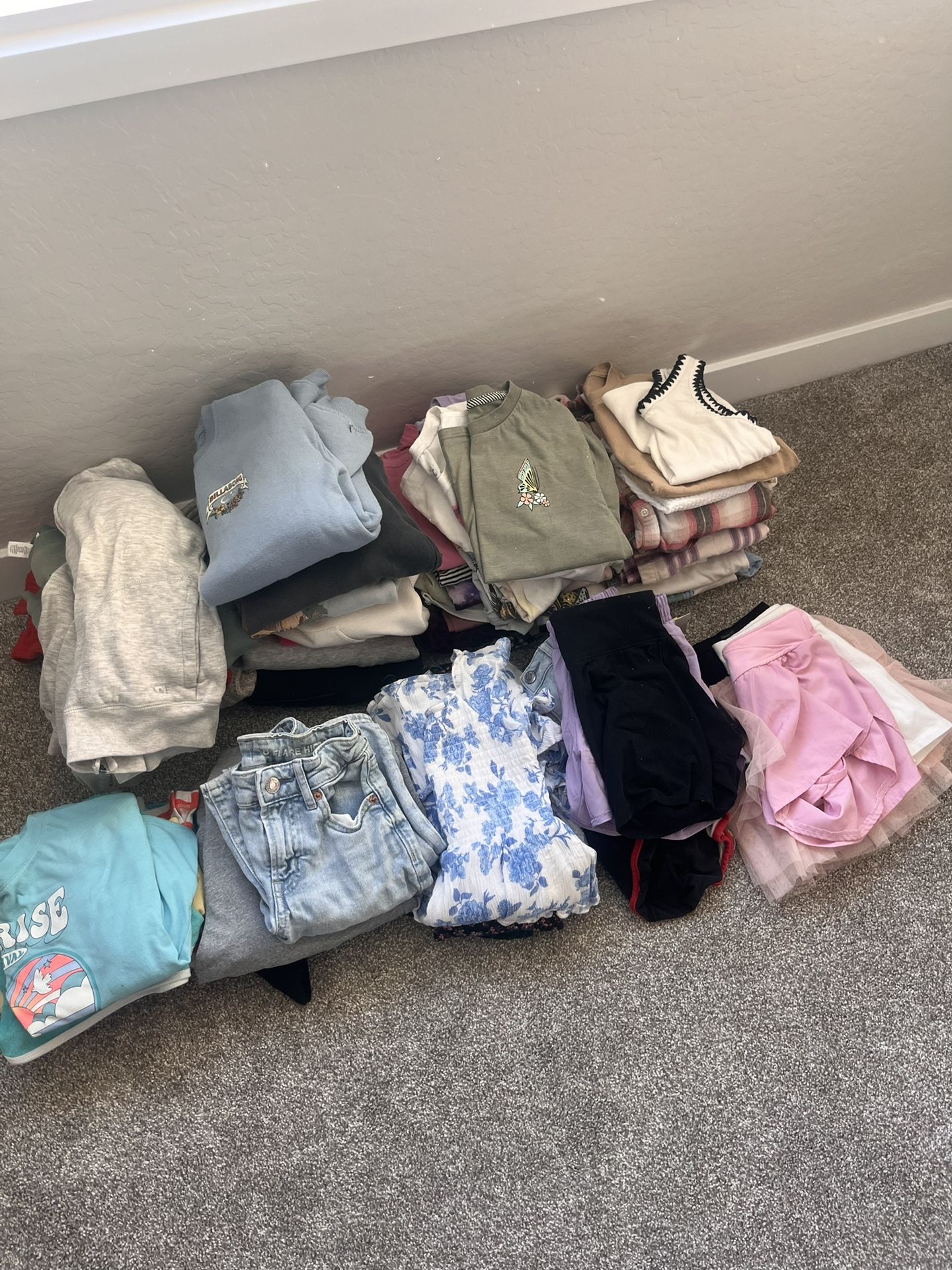 Huge Lot Of Girls Clothes Size 7/8