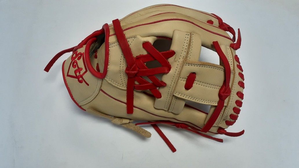 Baseball/softball glove made in Mexico