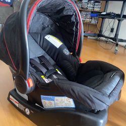 Graco Infant Car Seat And Base