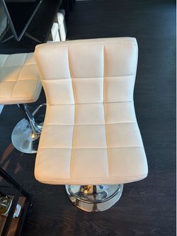 Bar stool