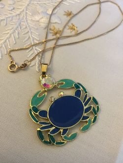 Accessorize with Fashion Jewelry / Oceanside Crab necklace 🐳🐠⛵️