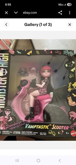 Monster High Draculaura Vamptastic Scooter Doll & Vehicle Playset
