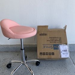 Pink Stool/chair 