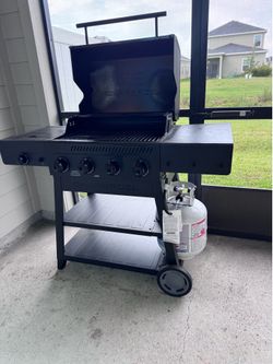 Charbroil Gas Grill, Performance Series FlavorMax 4 Burner Grill with Side Burner, Black