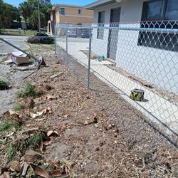 We Make Fence And Landscape Look At Description 