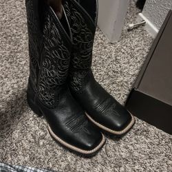 Womens ARIAT BOOTS