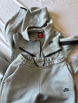 Nike Tech