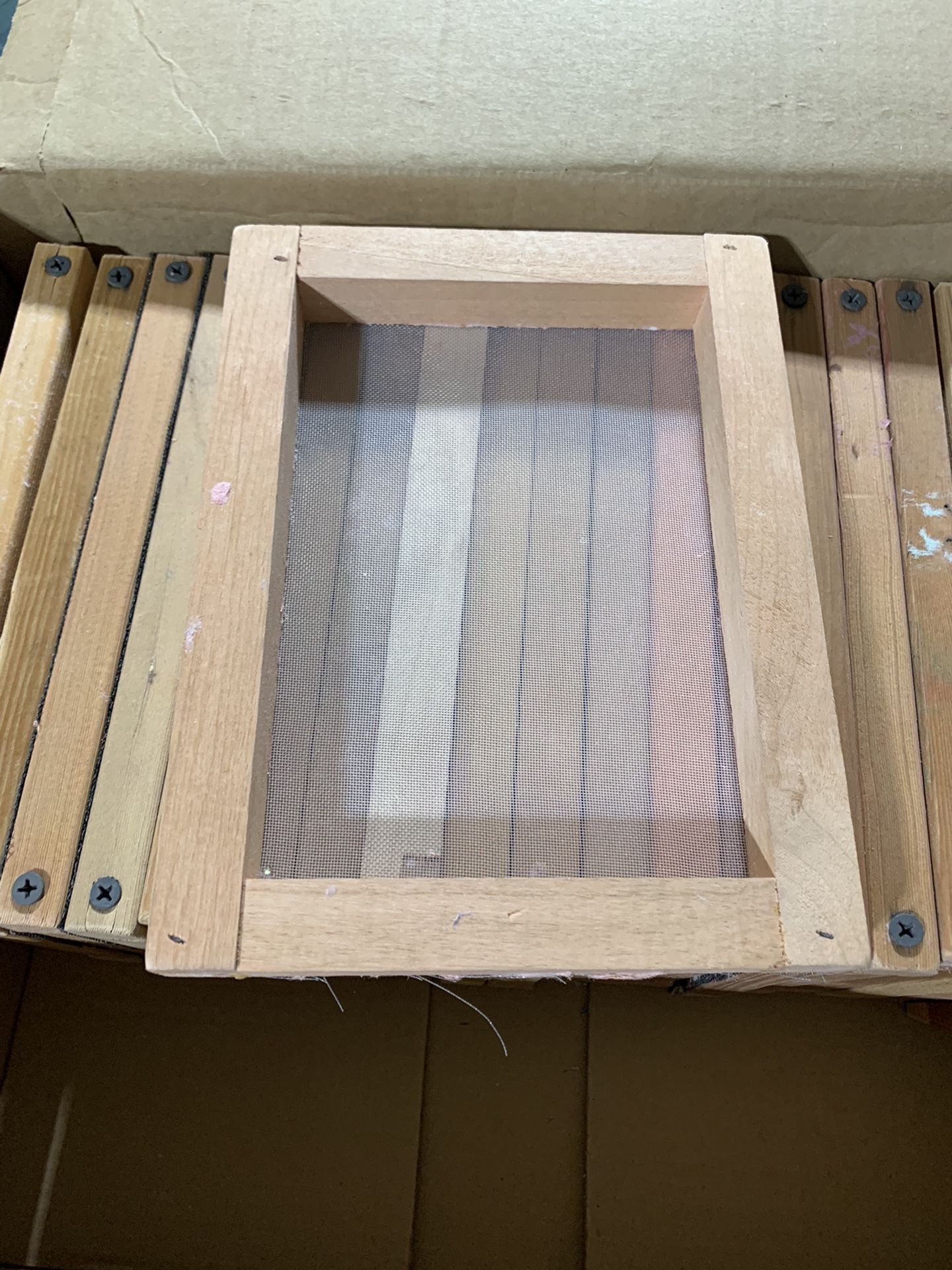 Papermaking screens and blenders