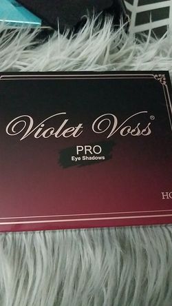 Violet Voss pro palette