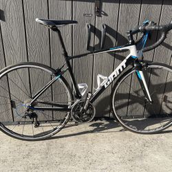 Giant Defy