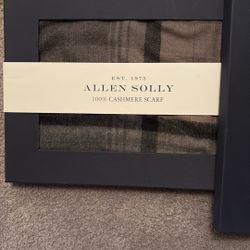 Cashmere Like Scarfs From Harrods In London 