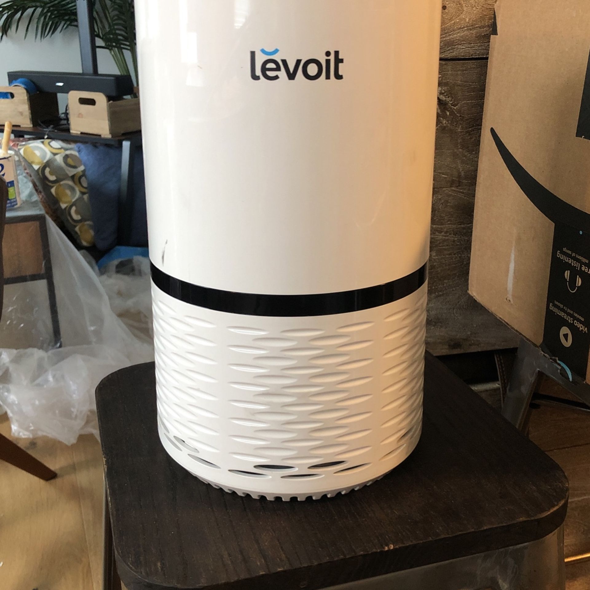 Levoit - Aerone 129 Sq. Ft True HEPA Air Purifier with  Filter - White