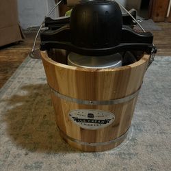 Ice Cream Maker 