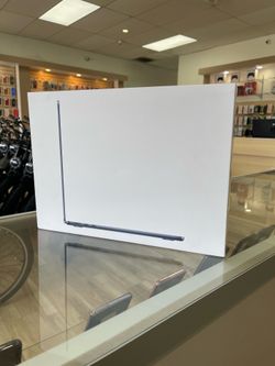 MacBook Air 13 inch 512GB Financing $49 Down Payment