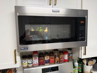 Maytag overhead range microwave