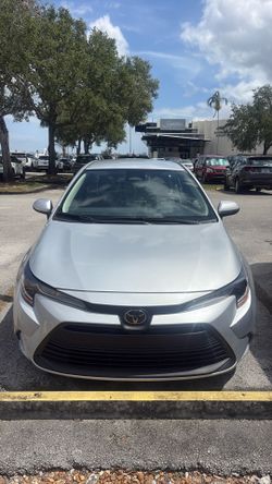 Toyota Corolla 2025 Silver
