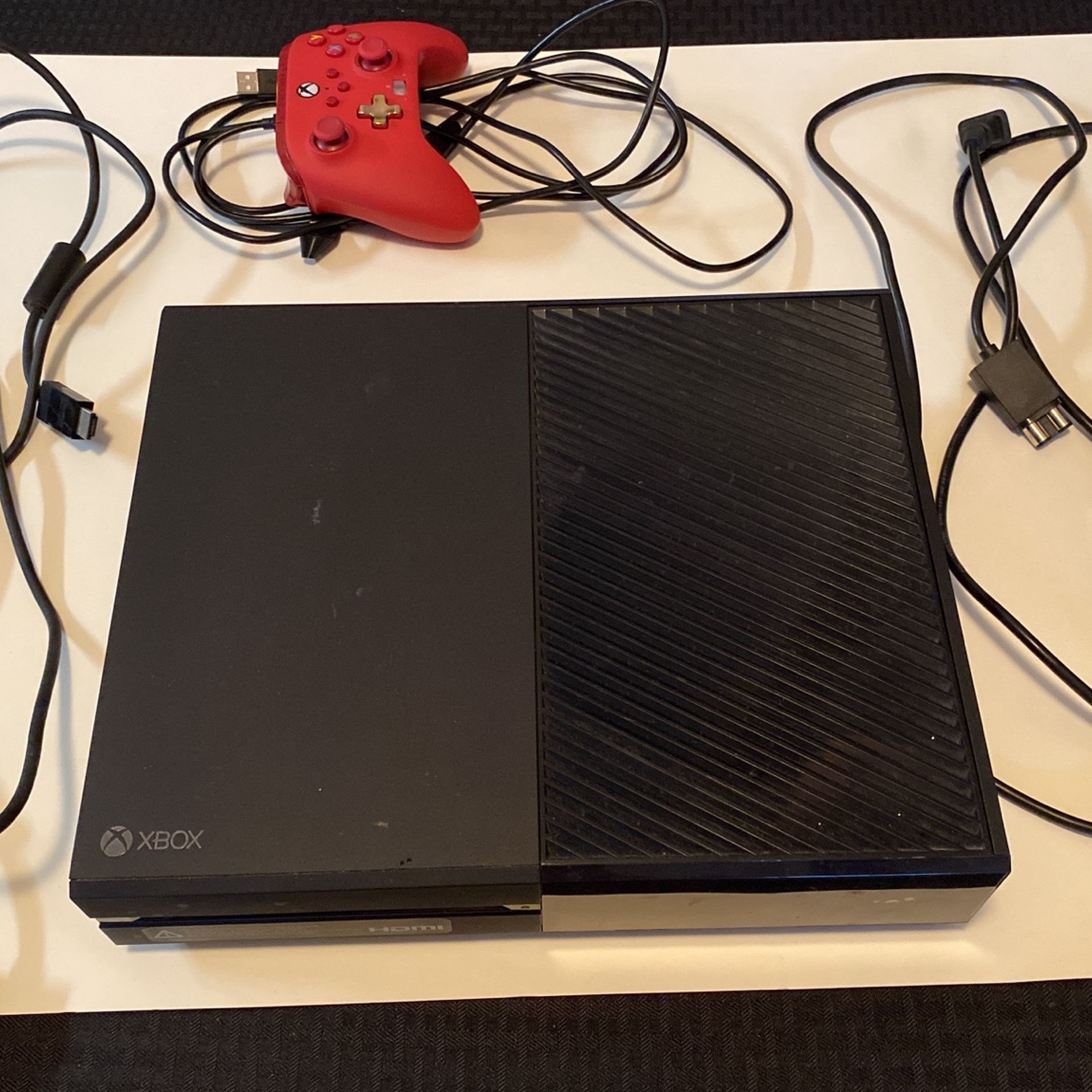 Xbox One (all cables & controller Included)