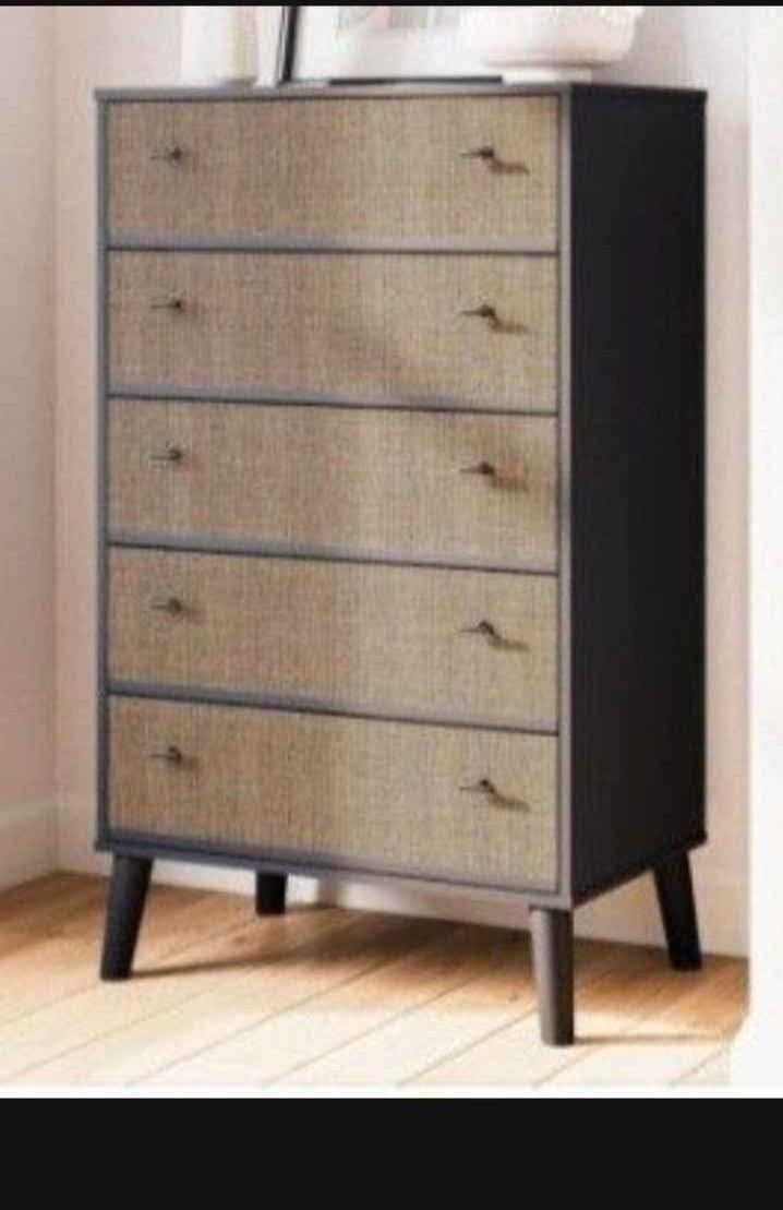 Ashley Signature 5 Drawer Dresser