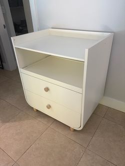 Baby changing table - IKEA