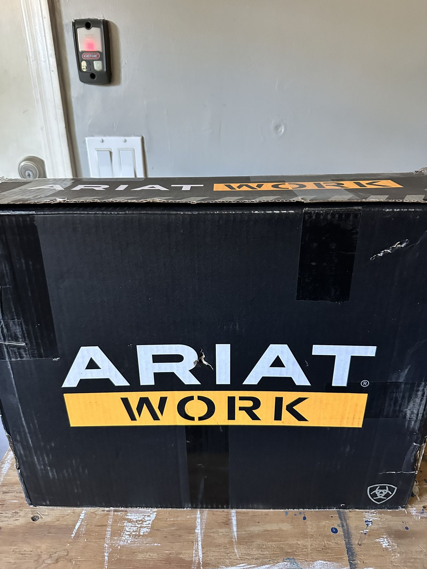 Ariat MetGuard Slip On Work Boots! Size 11.5. Like New!