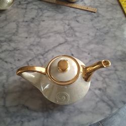 Teapot Pearl China Co.