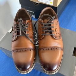 Boys Stacy Adam’s size 11M