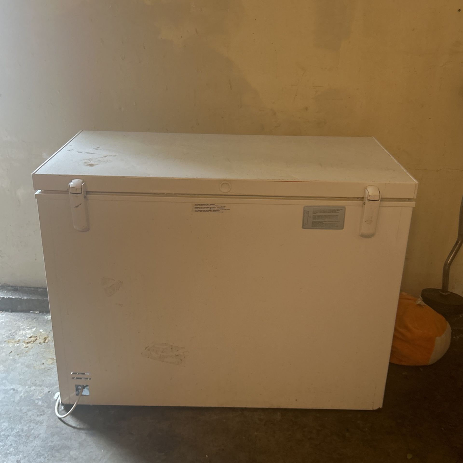 Amana Deep Freezer