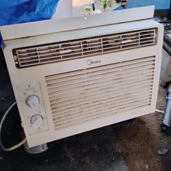 Air Conditioner 6,000 Btus 