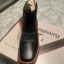 Black Boots 