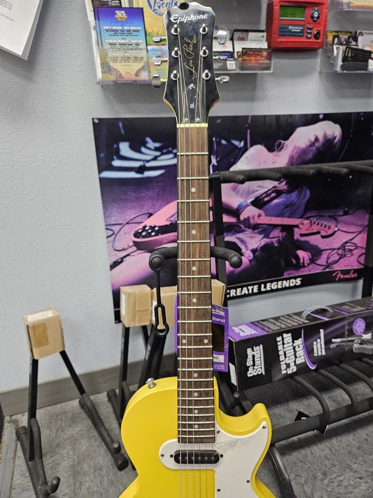 Yellow Epiphone Les Paul