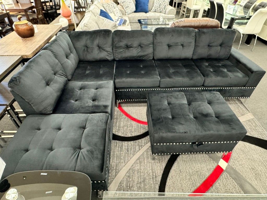 Black Sectional w/ Drop Down and Storage Ottoman