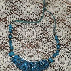 VINTAGE TURQUOISE LEATHER ELEPHANT BEADED NECKLACE 