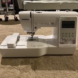 SE600 Brothers Sewing Machine 