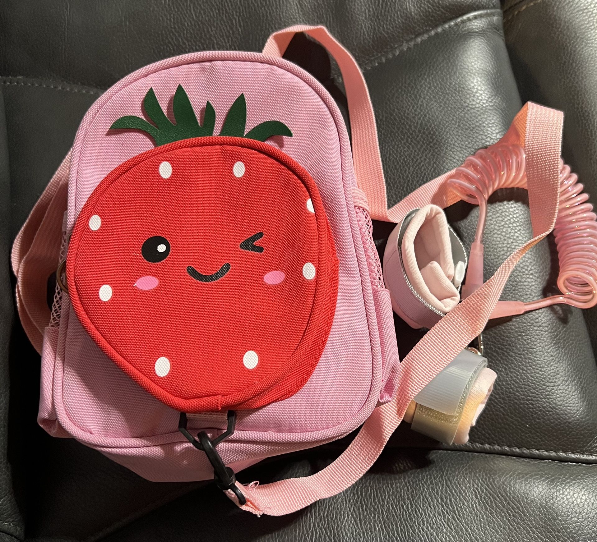 Toddler Backpack Leash Strawberry