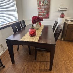 Comedor 8 sillas mas Extencion