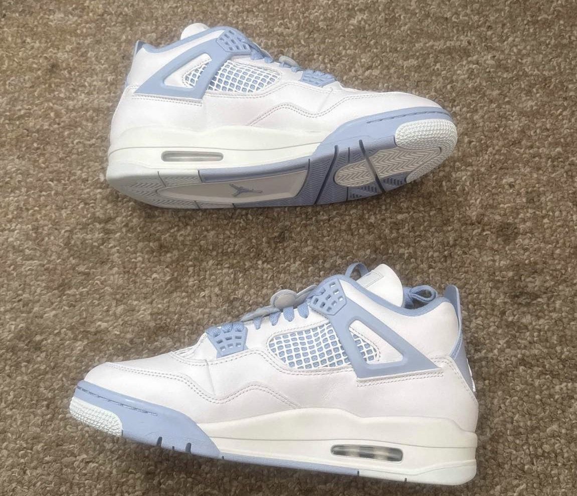 WMNS AIR JORDAN 4 RETRO 