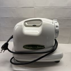 Omega Juice Extractor 8004