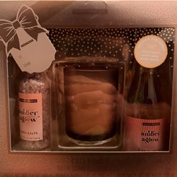 Cozy Nights Bath Soak And Candle Set
