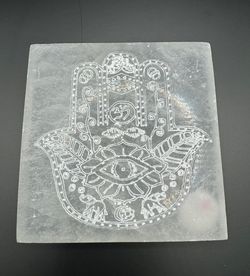 Hand Of Hamsa Selenite Satin Spar Charging Plate 